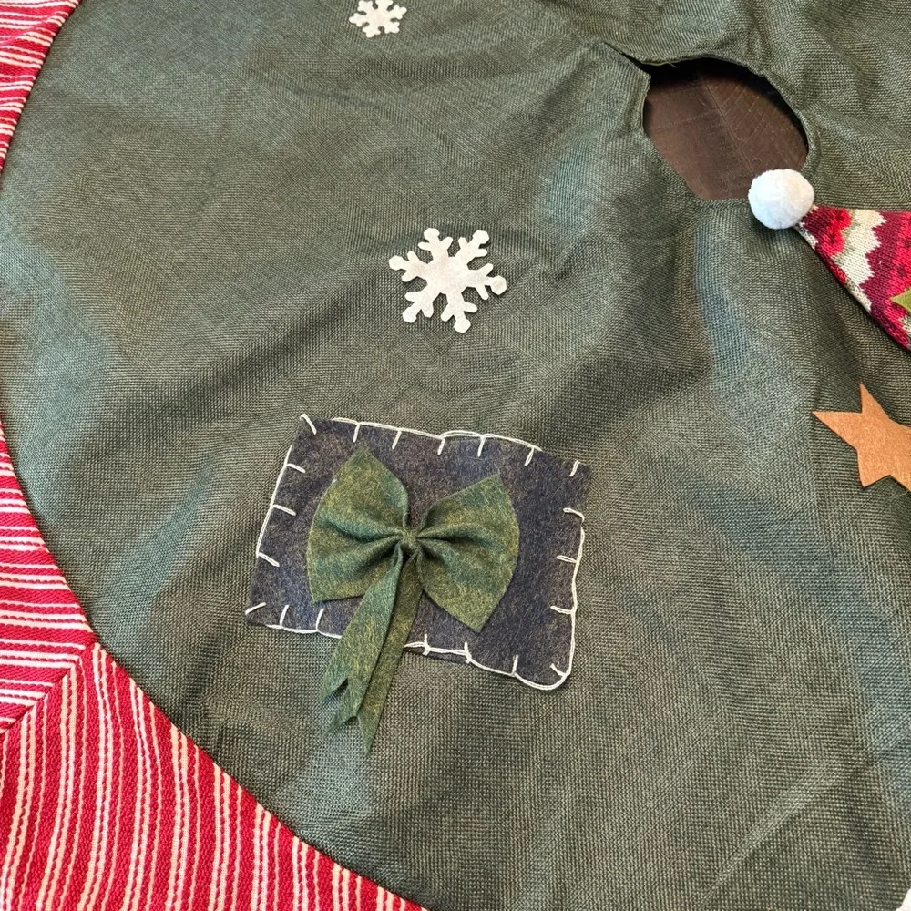Santa Burlap Country Craft Tree Skirt
